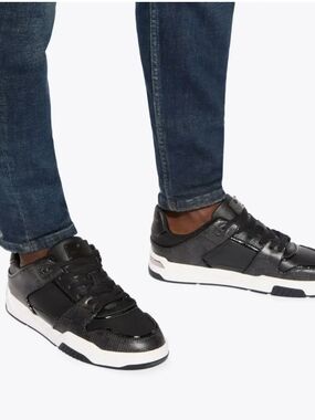 Kurt Geiger London
regan plaque sneaker